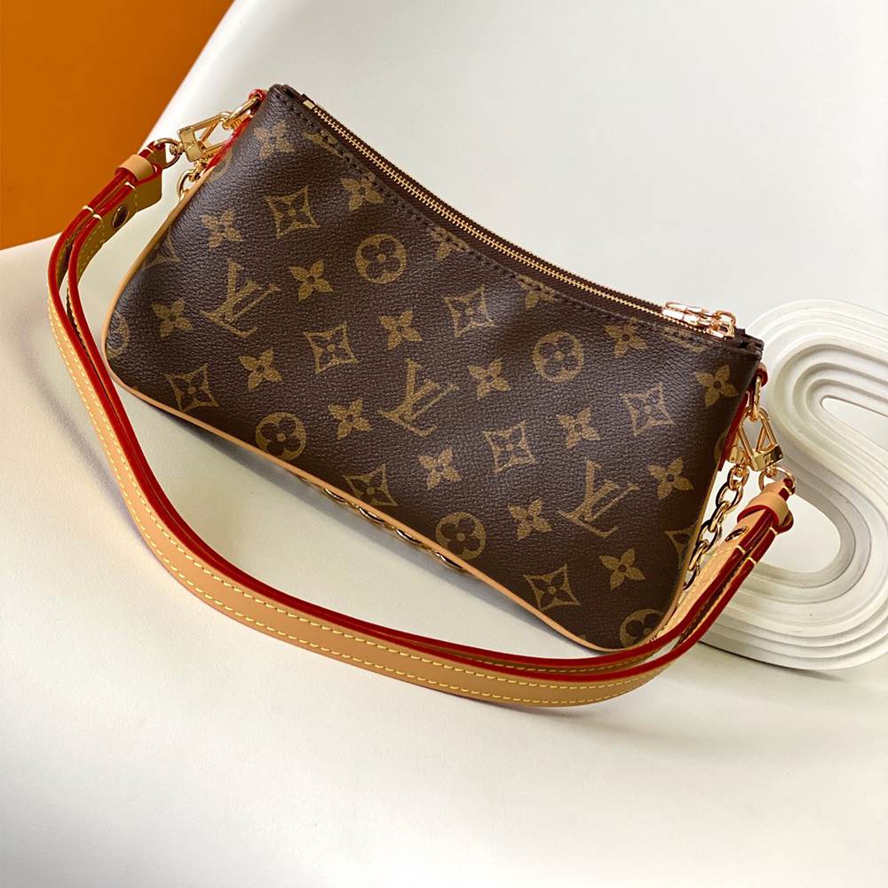 LV Pochette Liv