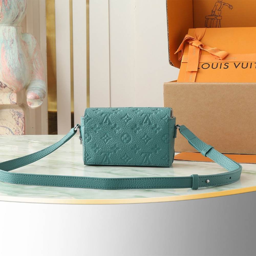 LV Steamer Wearable Wallet