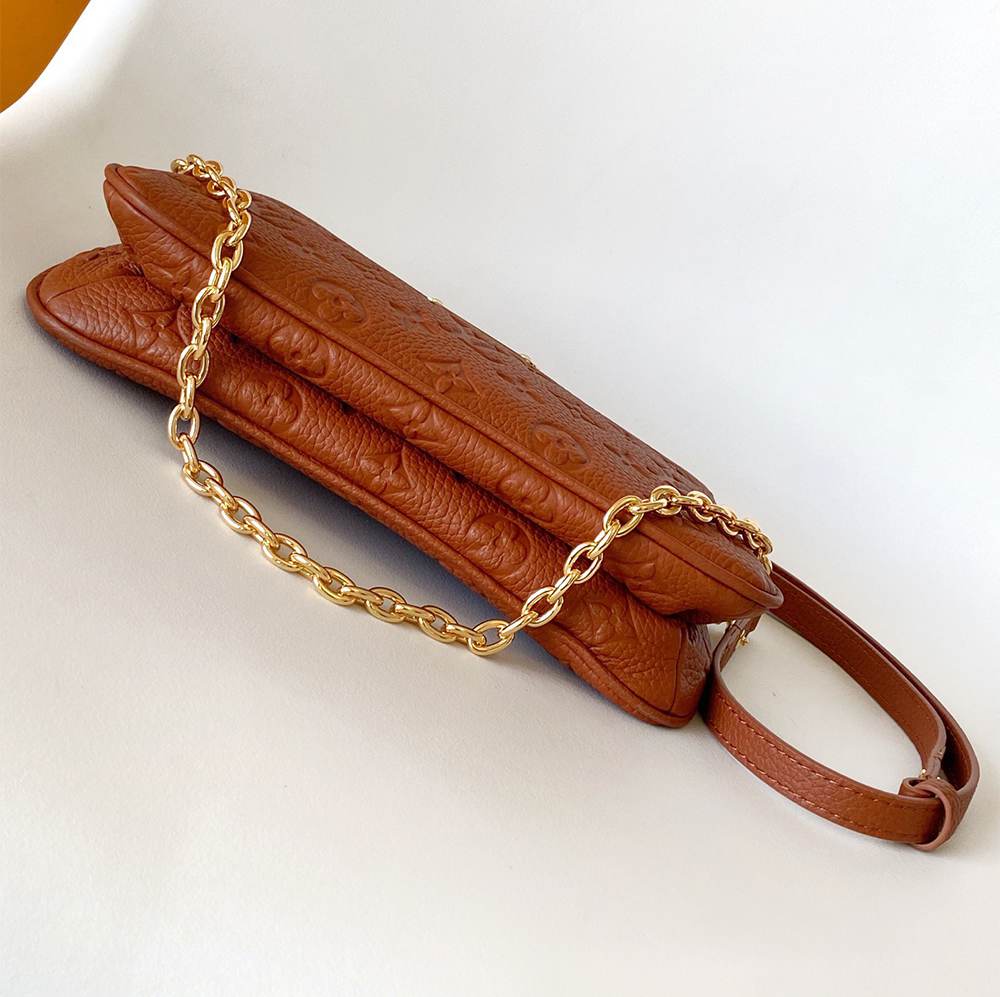 LV Pochette Liv