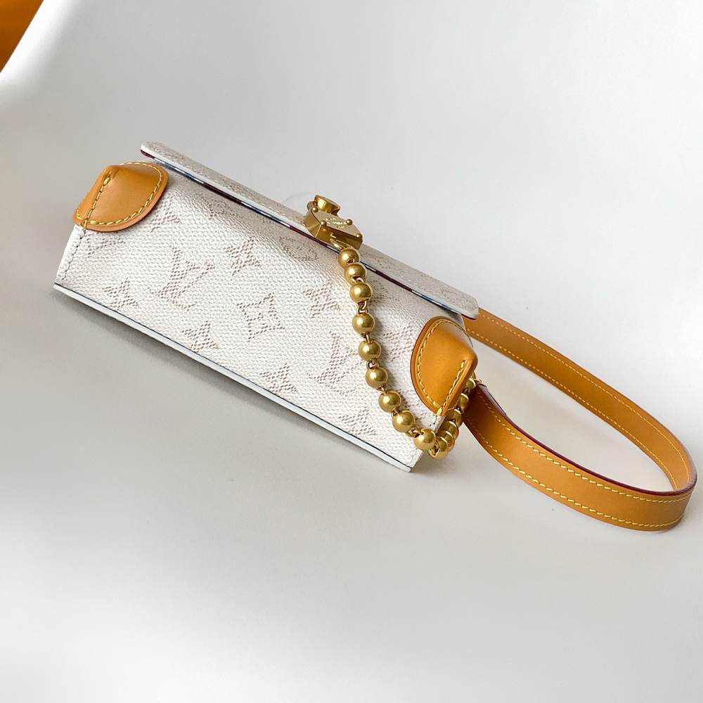 LV Steamer Wearable Wallet