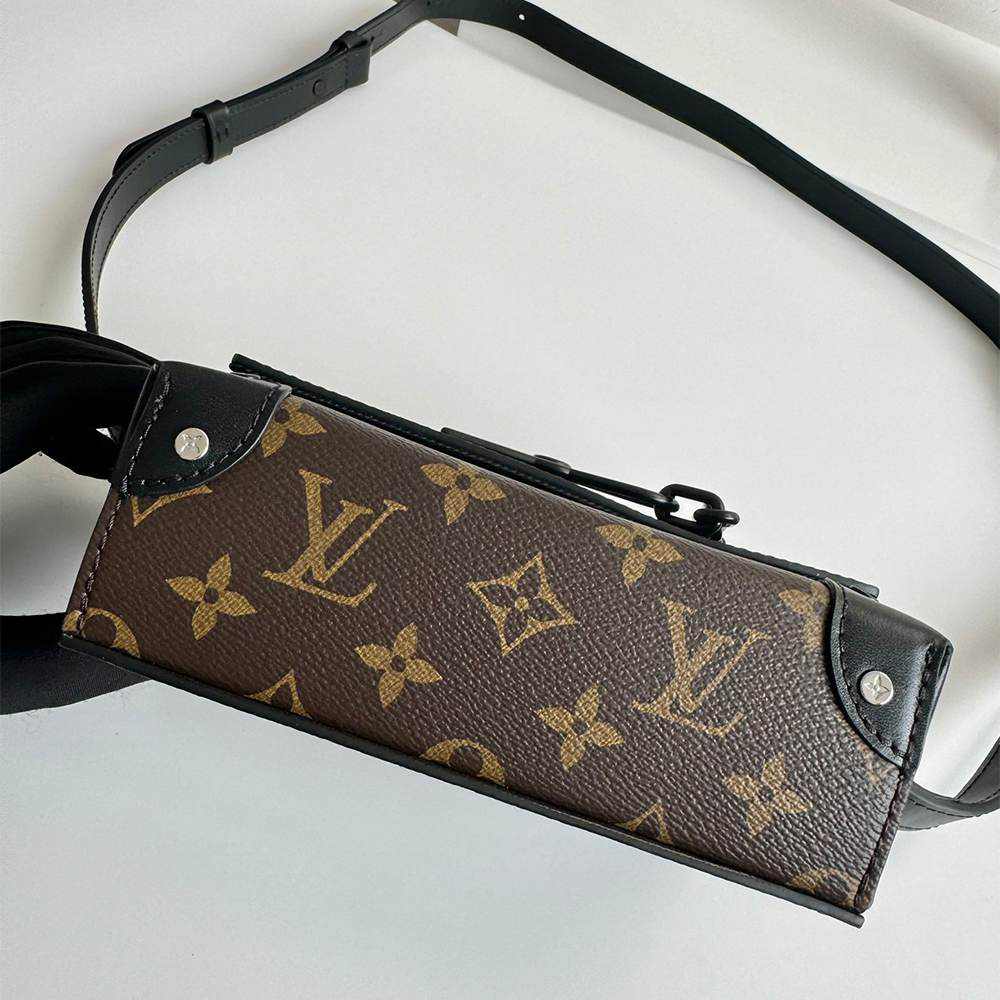LV Steamer Wearable Wallet