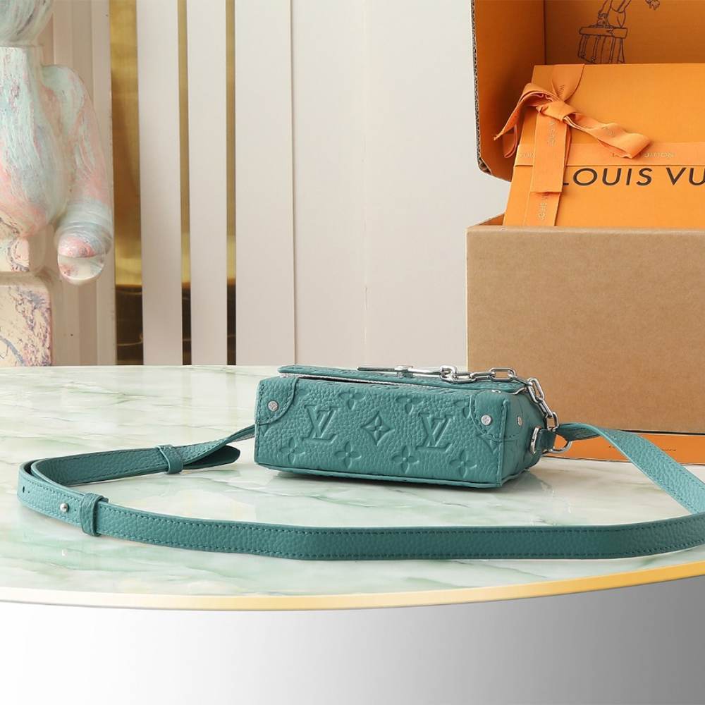 LV Steamer Wearable Wallet