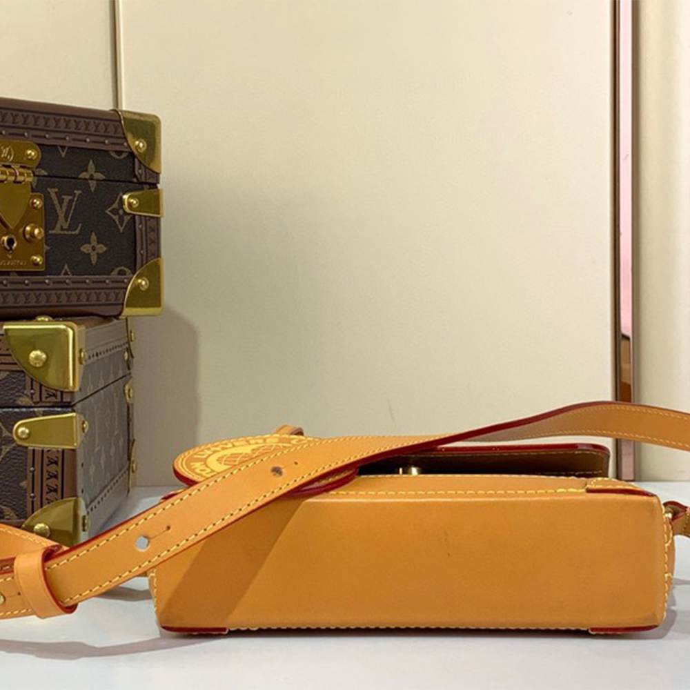LV Steamer East West Wearable Wallet