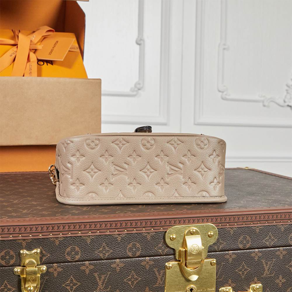 LV Diane