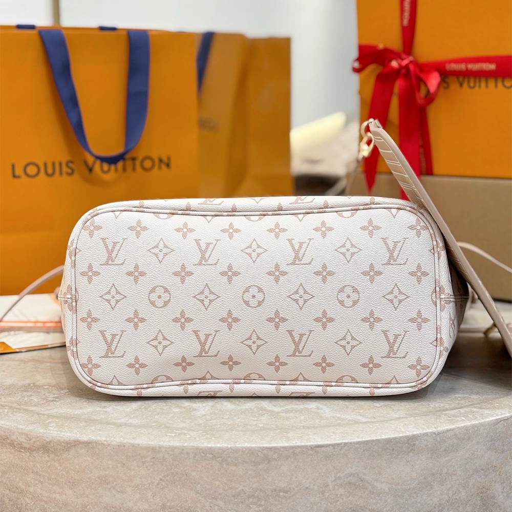LV Neverfull Inside Out MM