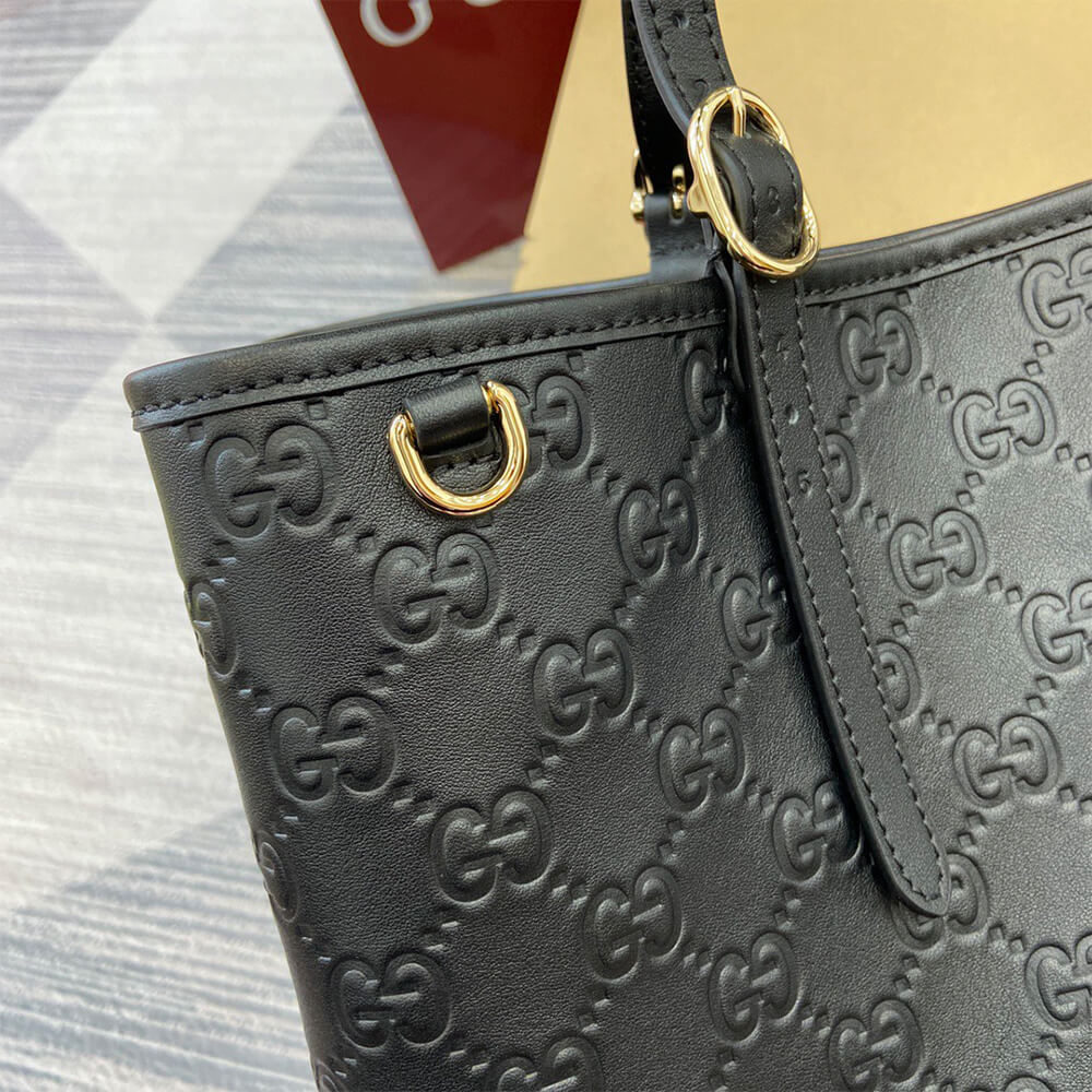 GG Emblem large tote bag