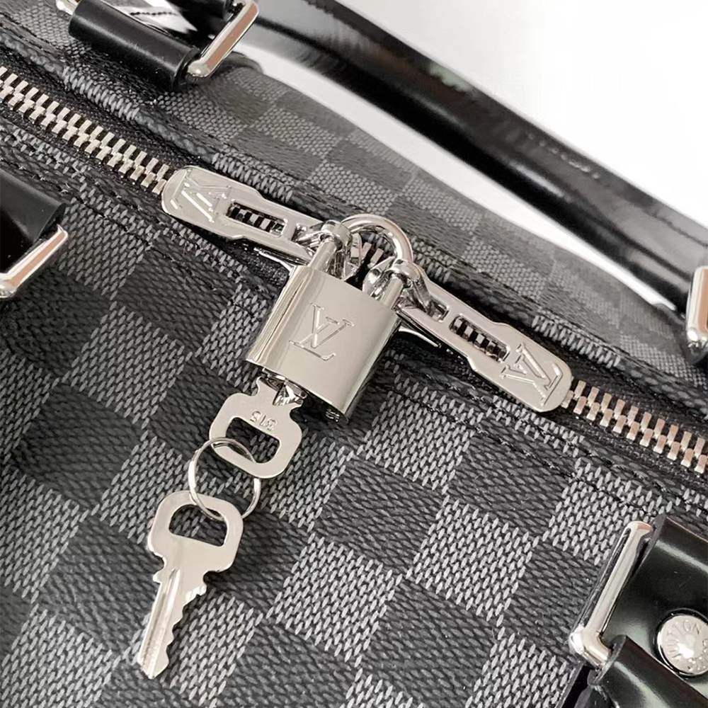 LV Keepall Bandoulière 45
