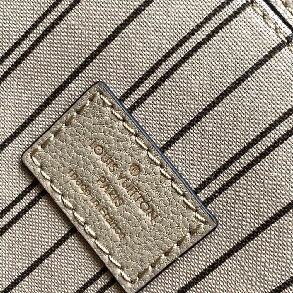 LV Pochette Métis