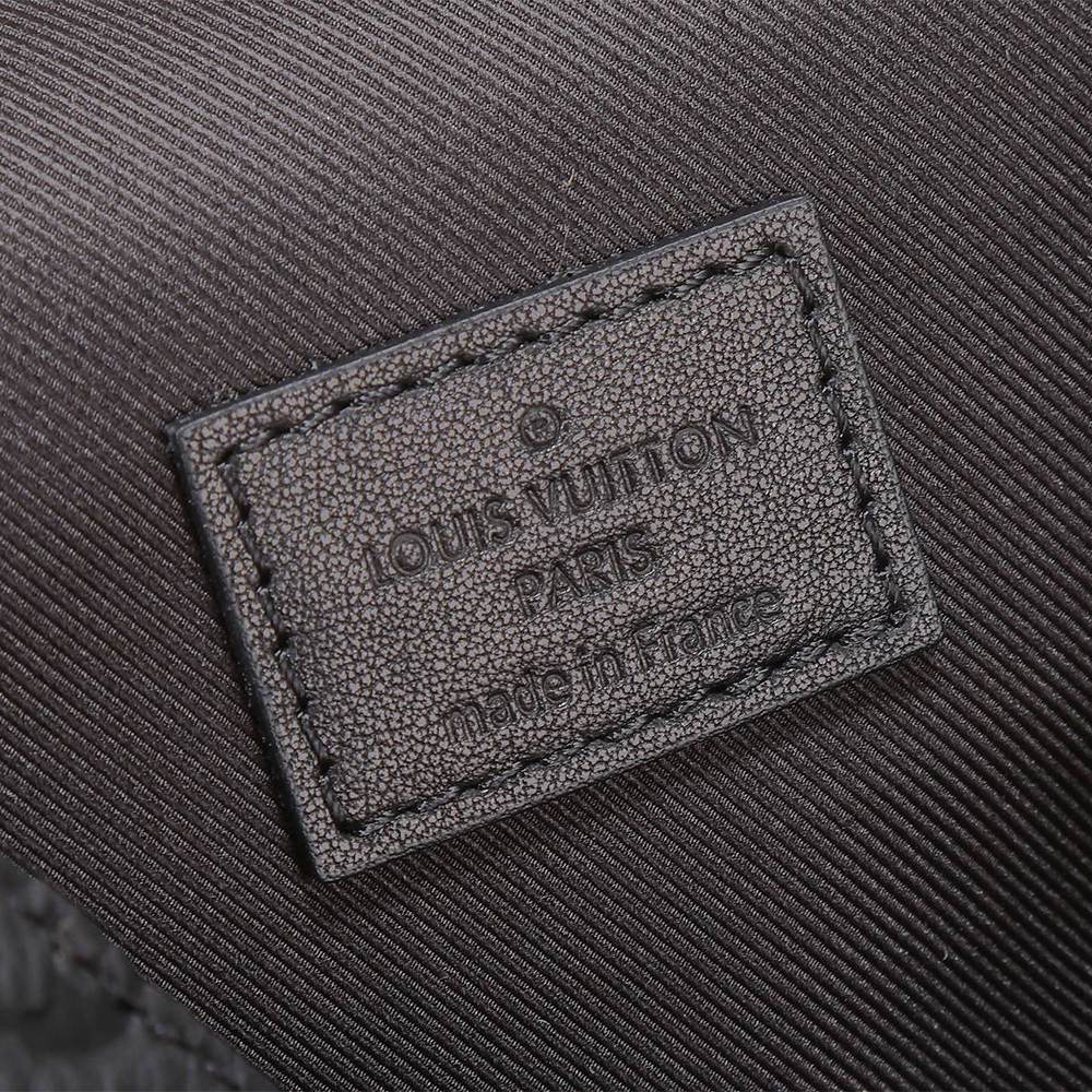 LV Steamer Wearable Wallet
