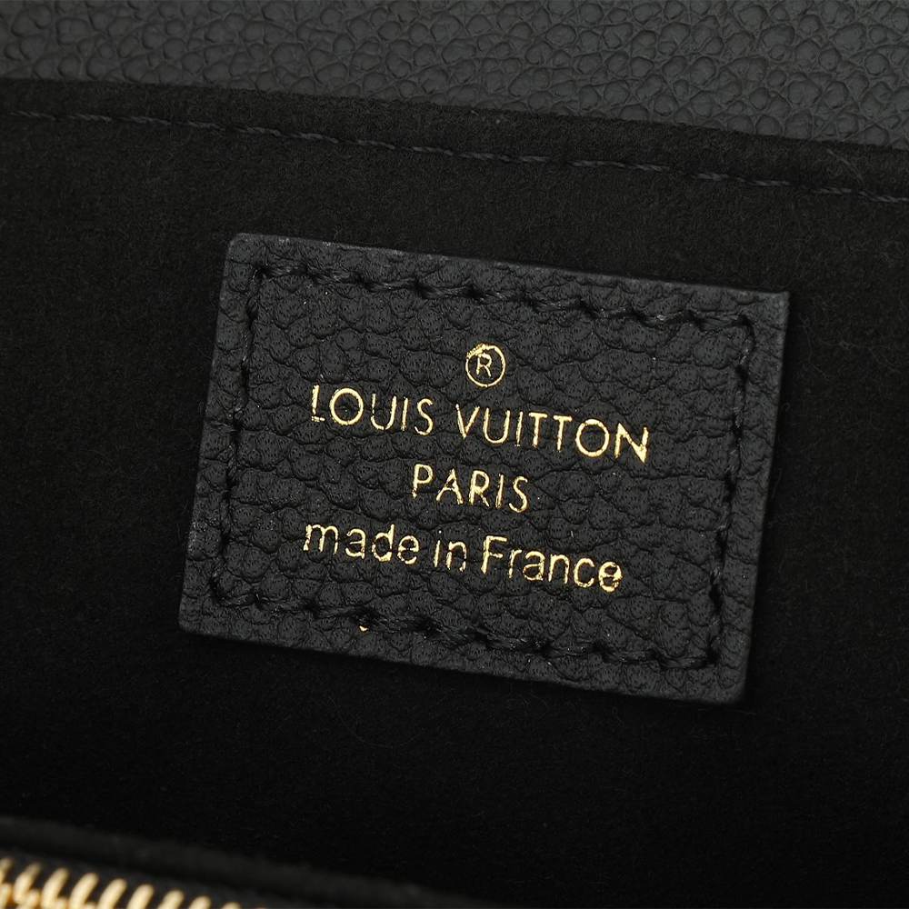 LV Pochette Métis East West