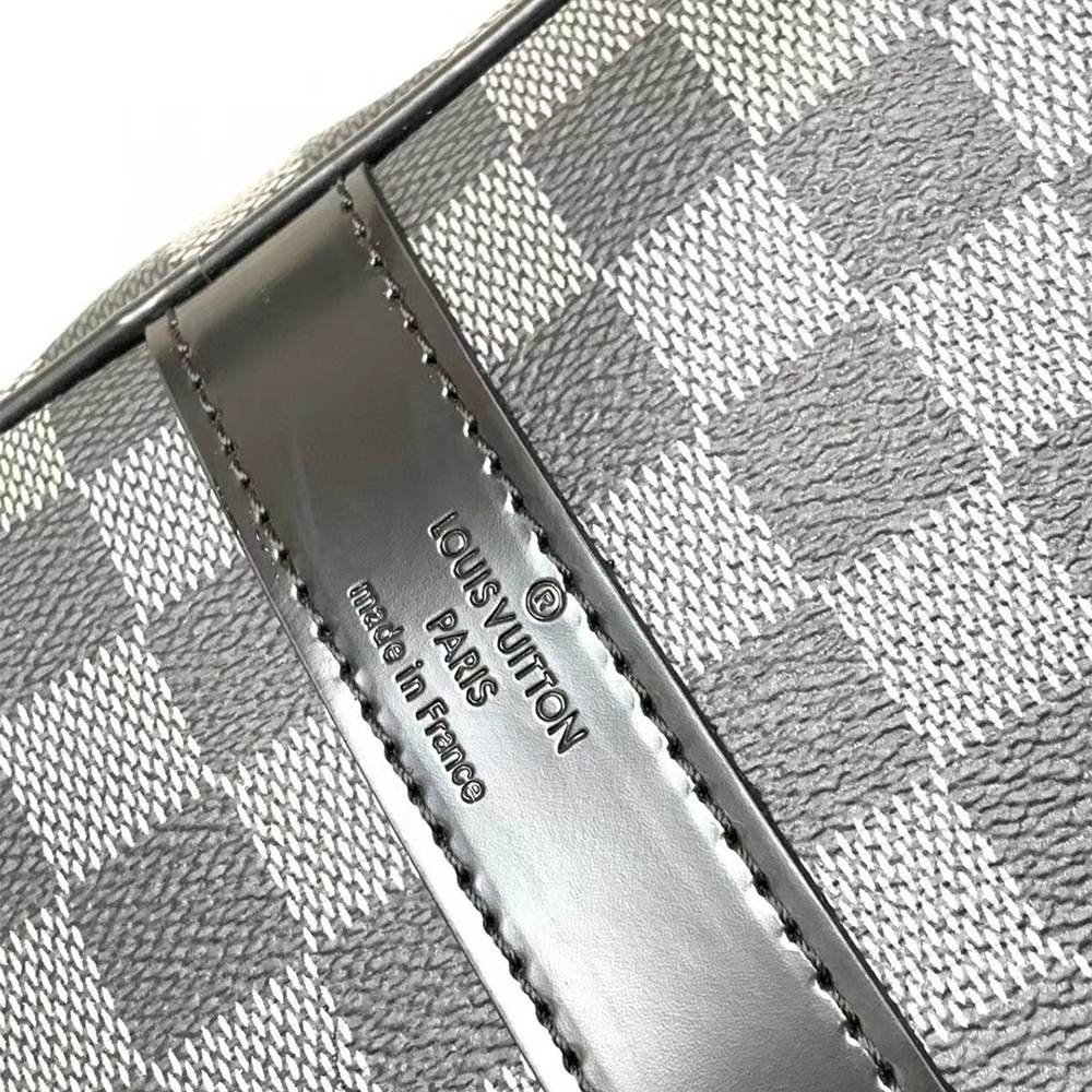 LV Keepall Bandoulière 45