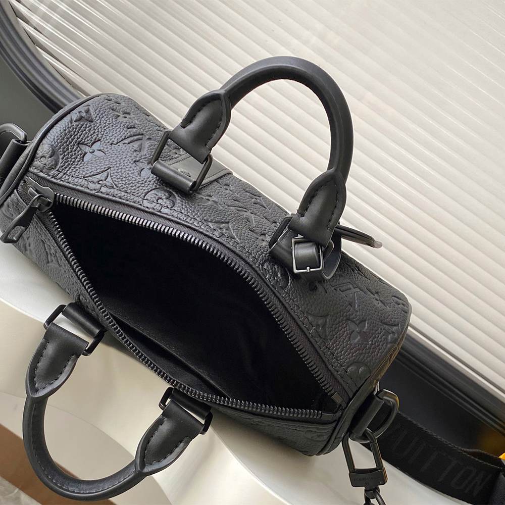 LV Keepall Bandoulière 25
