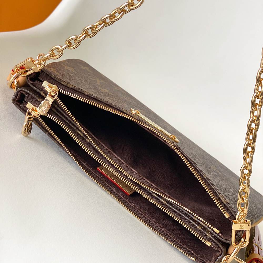 LV Pochette Liv