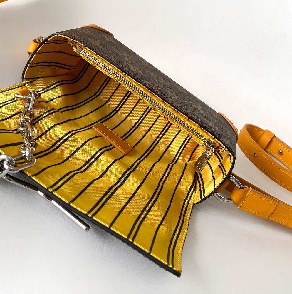 LV Steamer Wearable Wallet