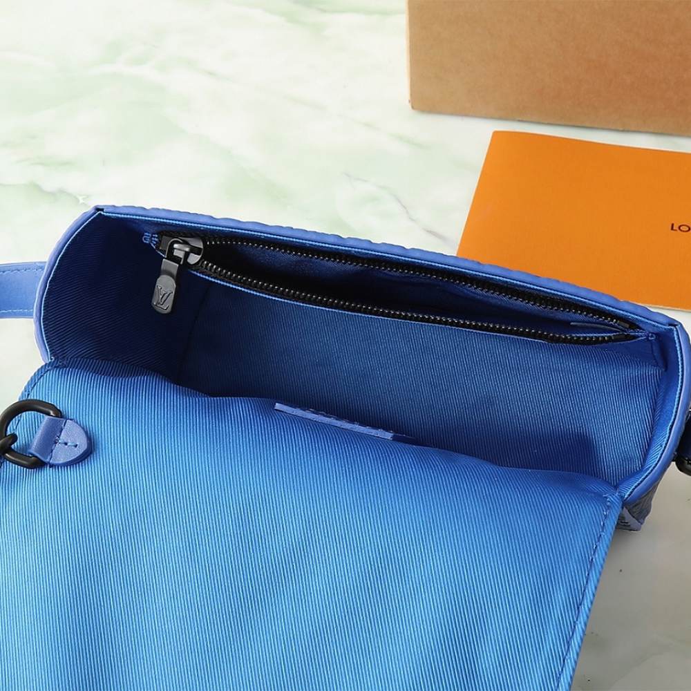 LV Steamer Wearable Wallet