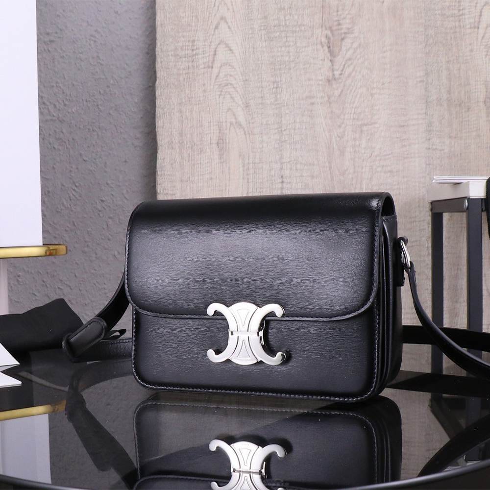 Ce1i*e TEEN TRIOMPHE BAG IN shiny calfskin(HIGH-END GRADE)