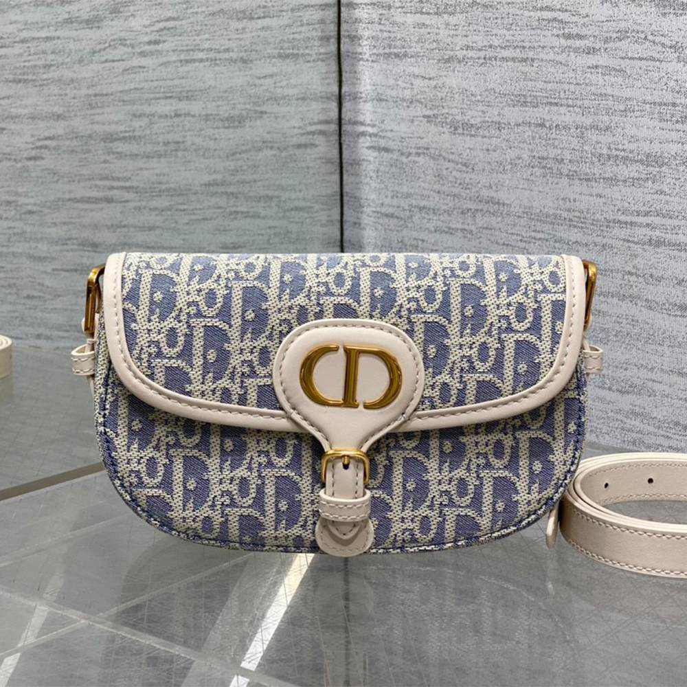 D10r Bobby East-West Bag