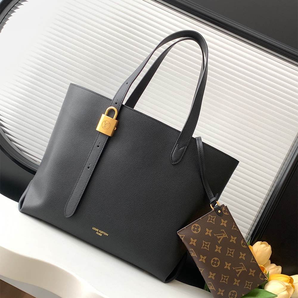 LV Low Key Cabas MM