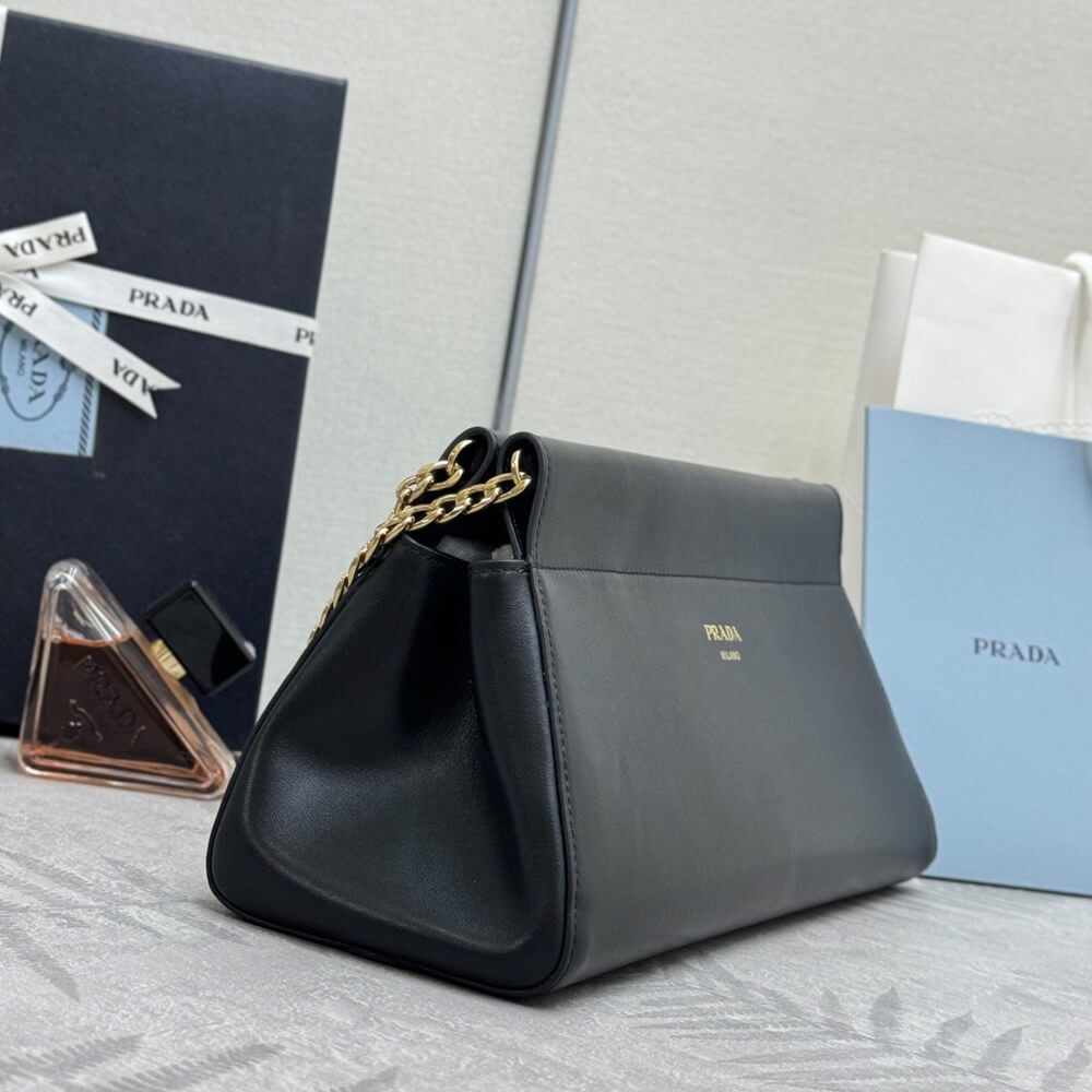 Pra*a Enchaine medium leather bag(HIGH-END GRADE)