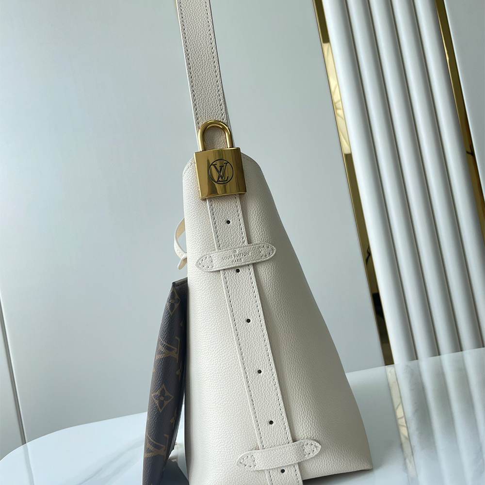 LV Low Key Hobo MM(HIGH-END GRADE)