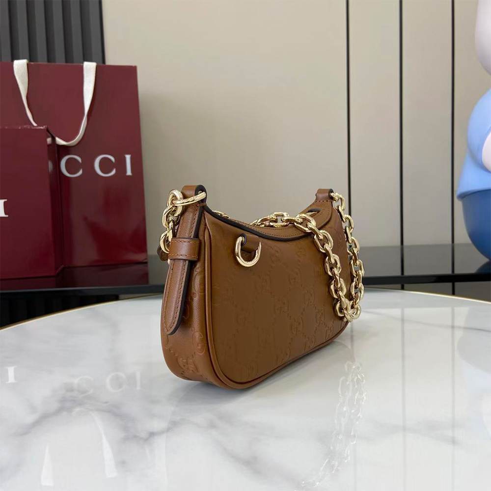 GG Emblem mini shoulder bag