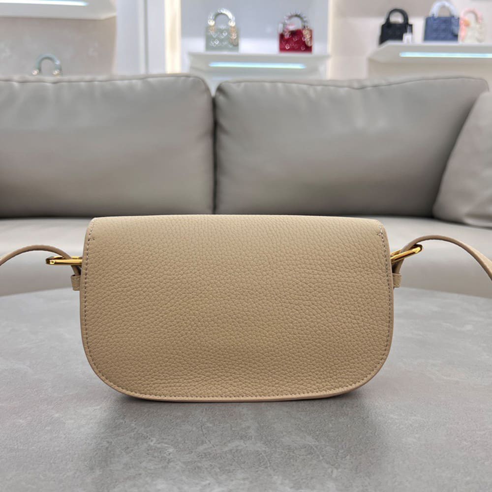 D10r Bobby East-West Bag