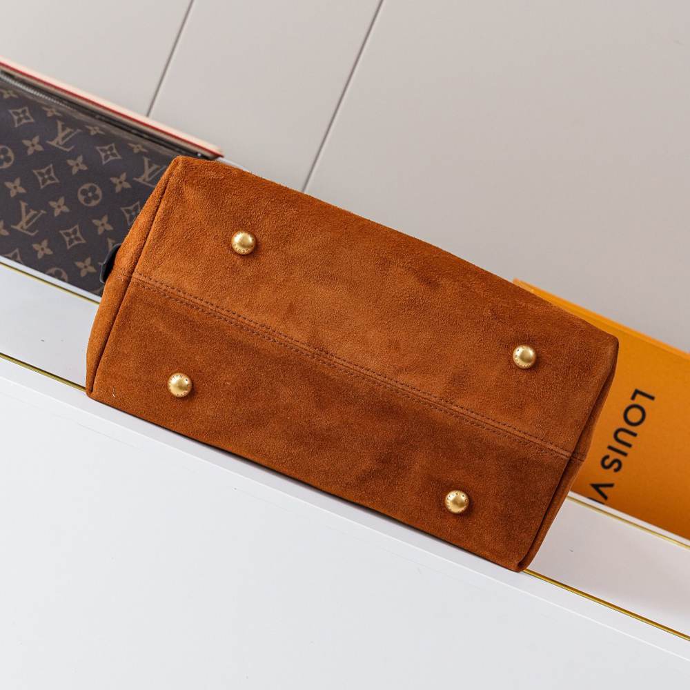 LV Hobo MM