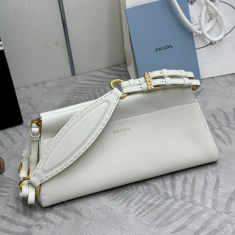 Pra*a Enchaine medium leather bag(HIGH-END GRADE)