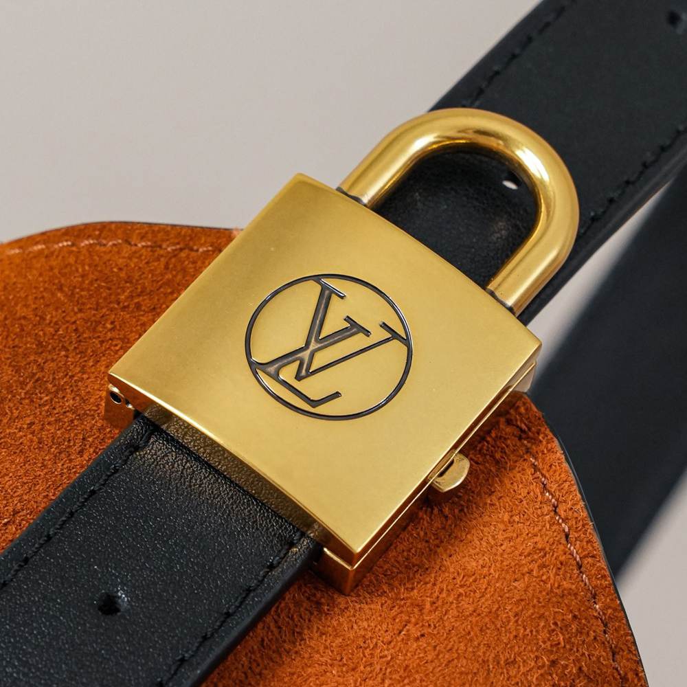 LV Hobo MM