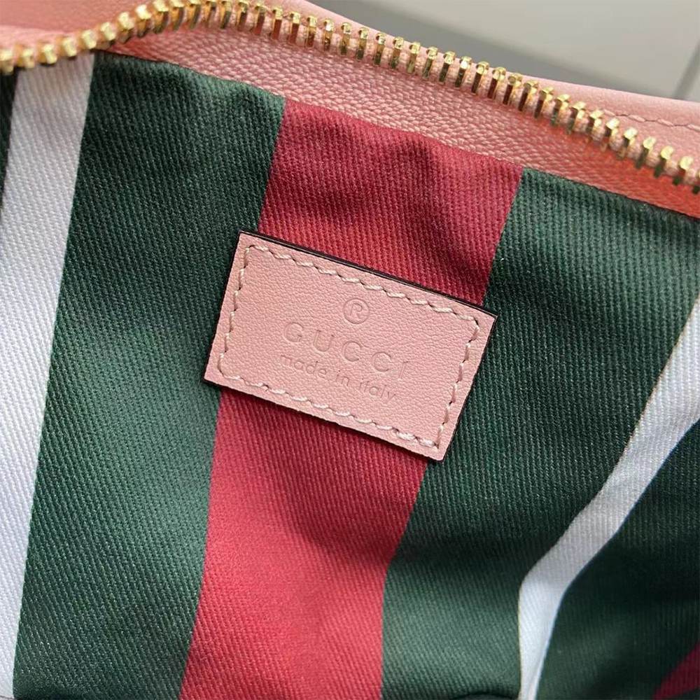 GG Emblem small shoulder bag