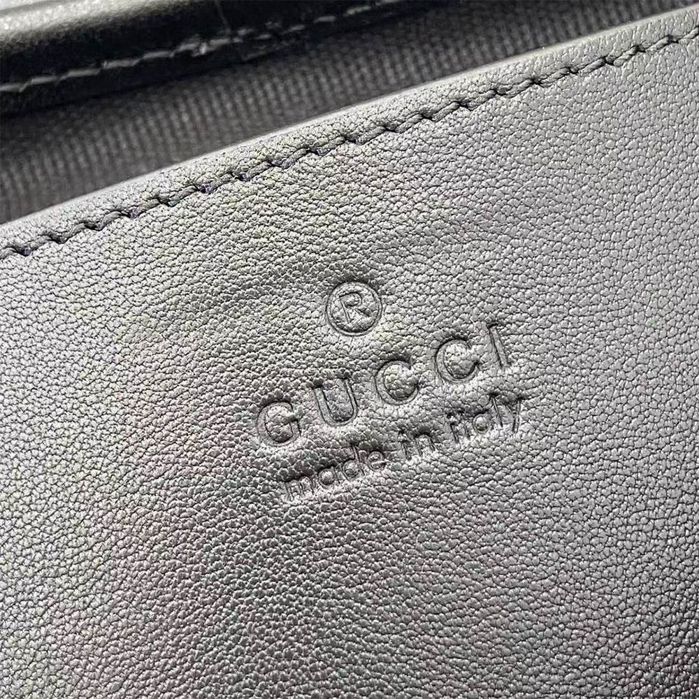 GG Emblem small shoulder bag