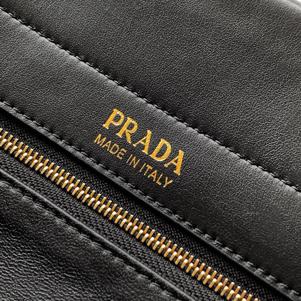 Pra*a Enchaine medium leather bag(HIGH-END GRADE)