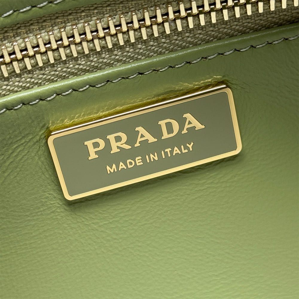 Pra*a Aimee medium leather shoulder bag