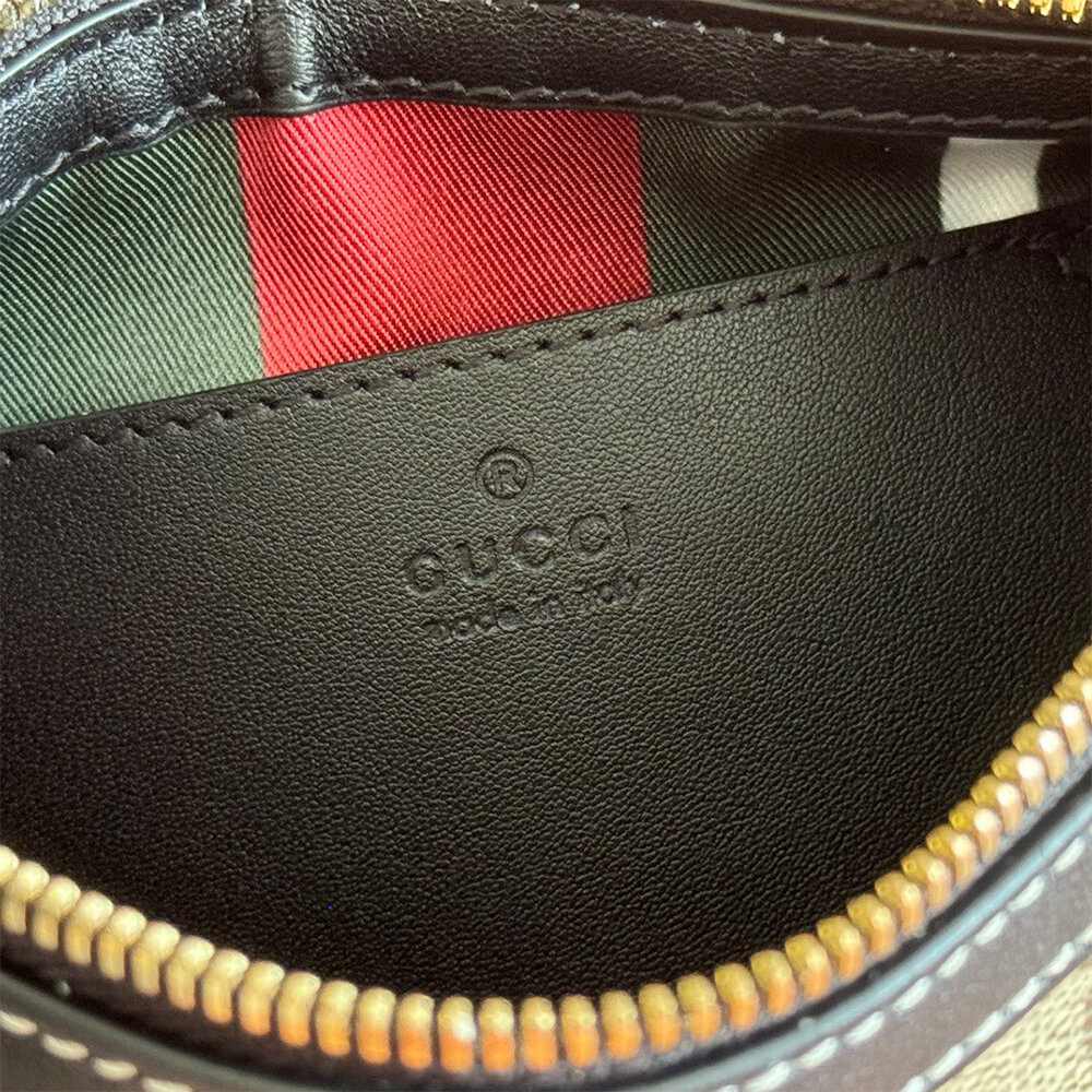 GG Emblem small shoulder bag