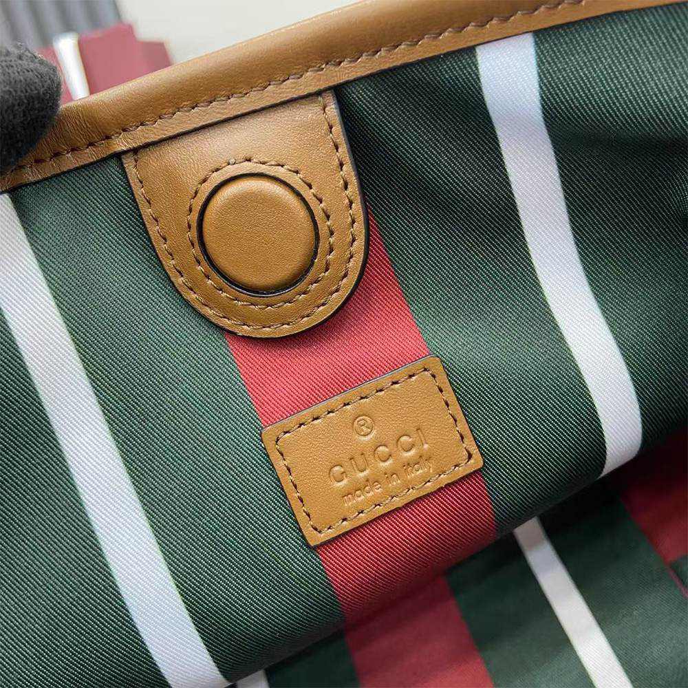 GG Emblem nano bucket bag