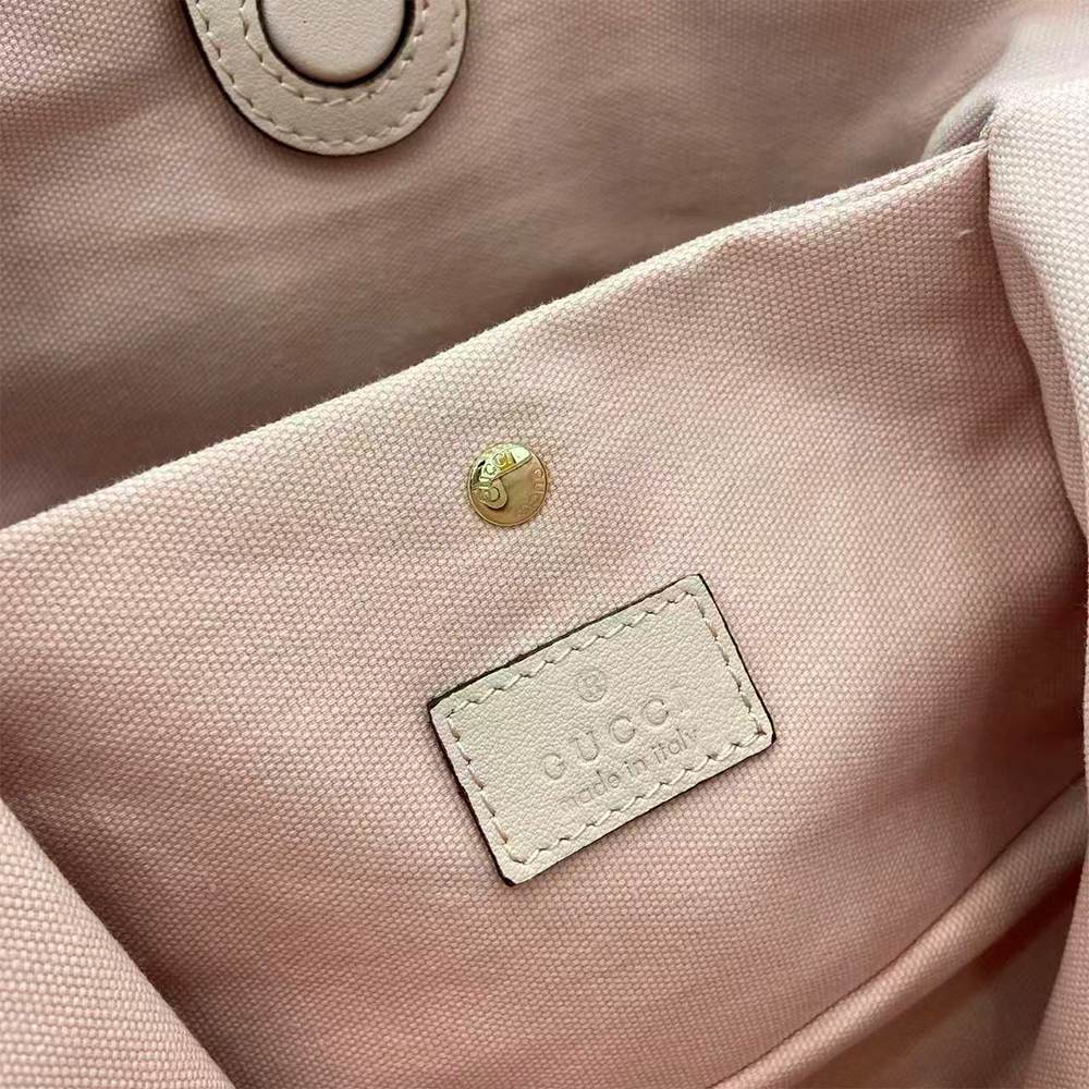 GG Emblem small bucket bag