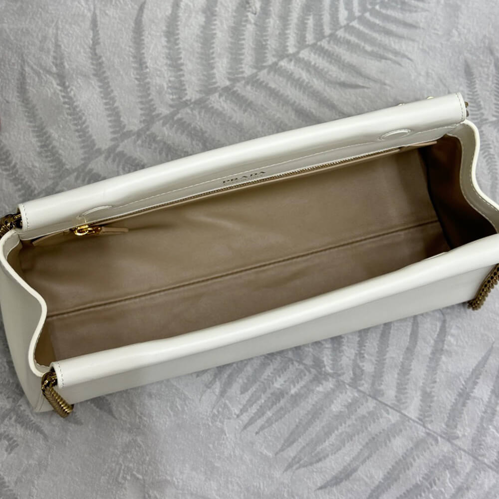 Pra*a Enchaine medium leather bag(HIGH-END GRADE)