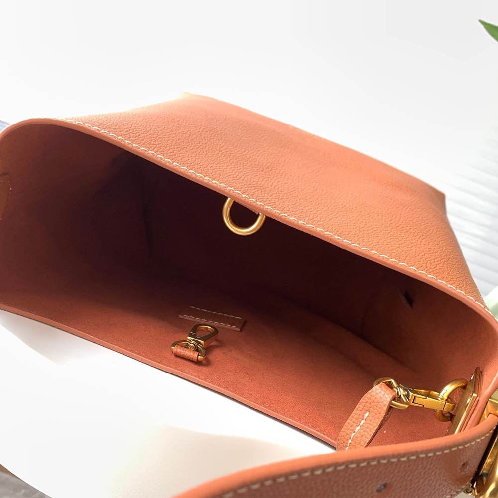 LV Low Key Hobo PM