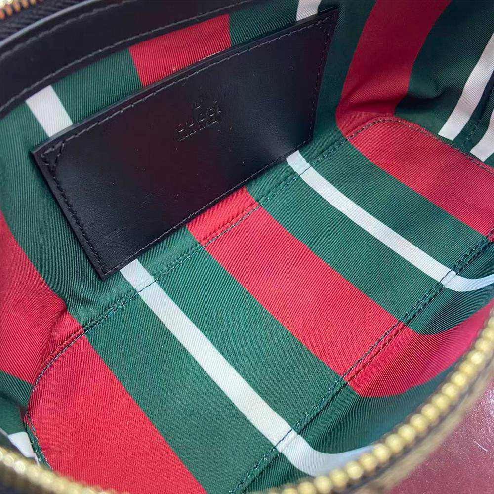 GG Emblem small shoulder bag