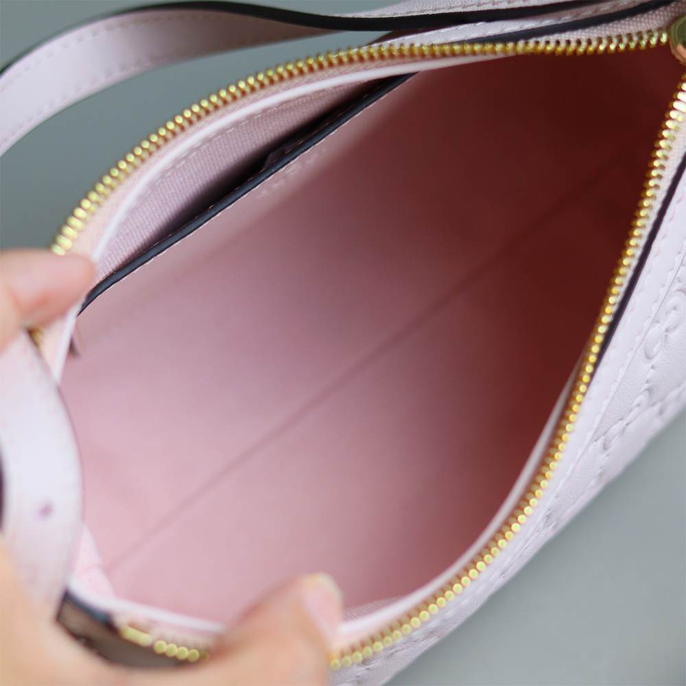 GG Emblem small shoulder bag