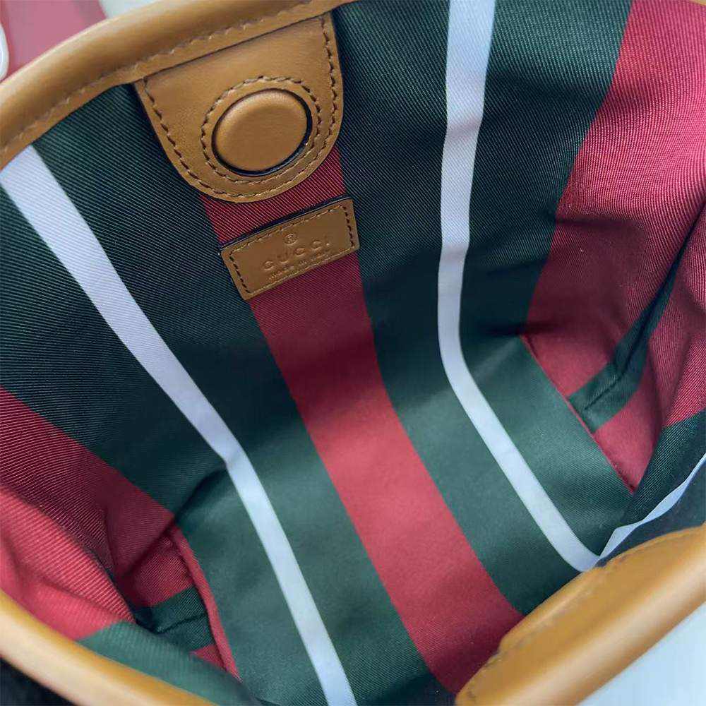 GG Emblem nano bucket bag