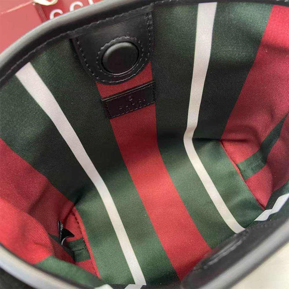 GG Emblem nano bucket bag