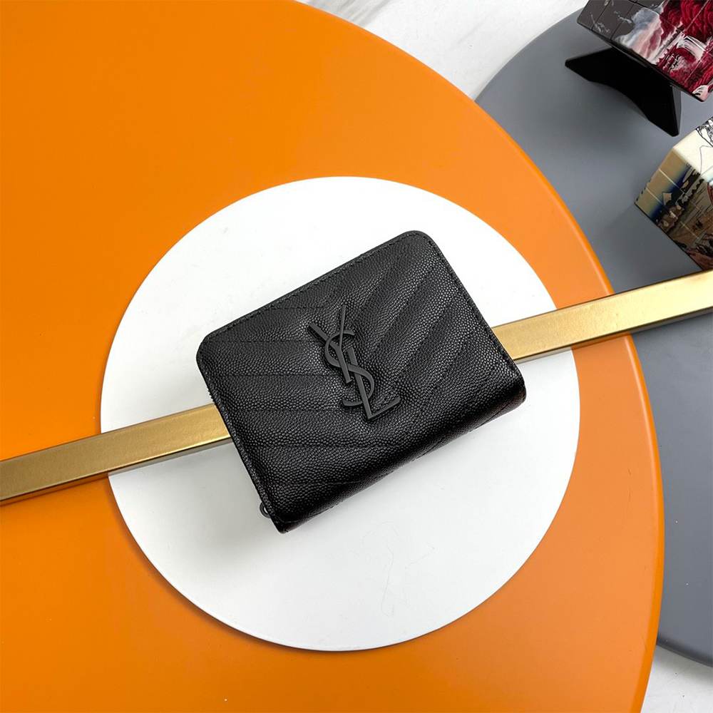 Y51 CASSANDRE MATELASSÉ compact zip around wallet in grain de poudre leather