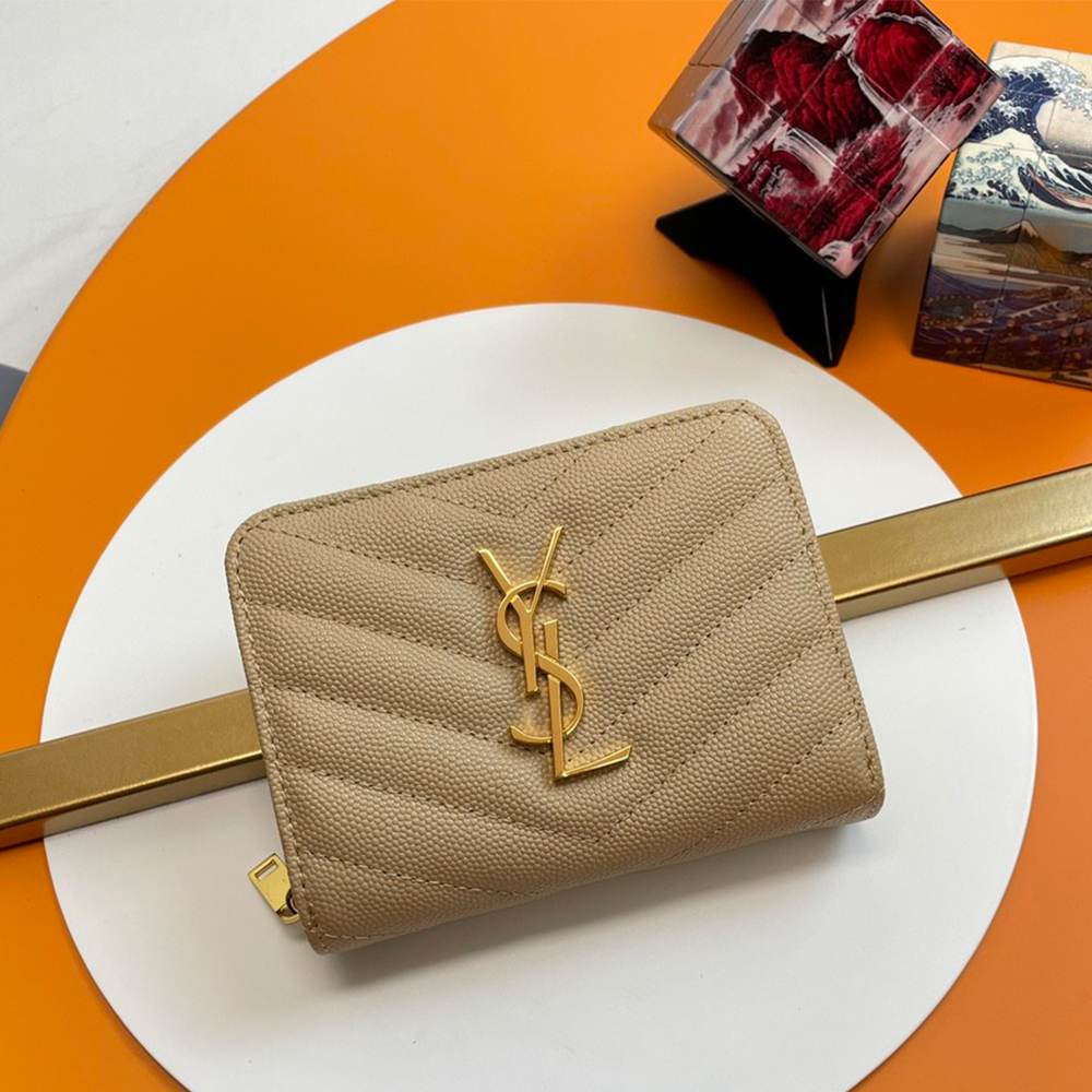 Y51 CASSANDRE MATELASSÉ compact zip around wallet in grain de poudre leather