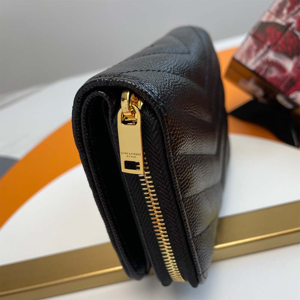 Y51 CASSANDRE MATELASSÉ compact zip around wallet in grain de poudre leather