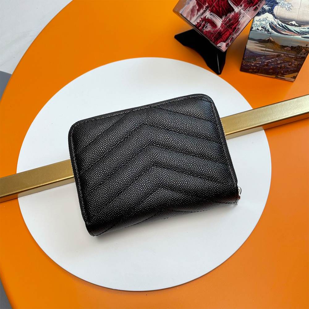 Y51 CASSANDRE MATELASSÉ compact zip around wallet in grain de poudre leather