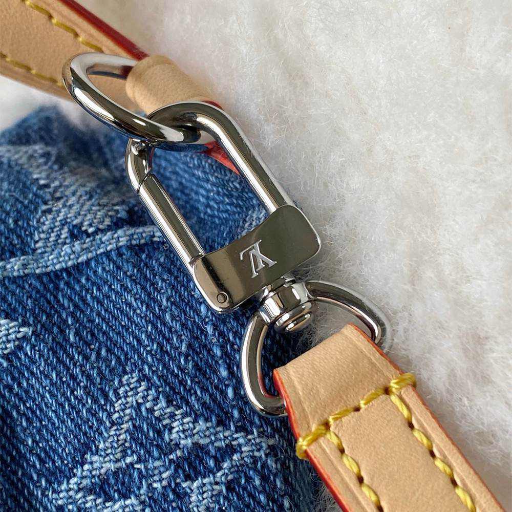 lv u1u1enne backpack(high-end grade)