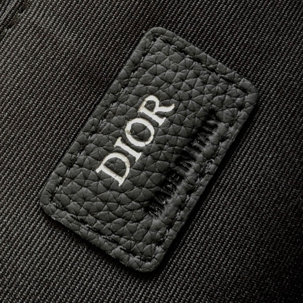 D10r East-West Tote Bag