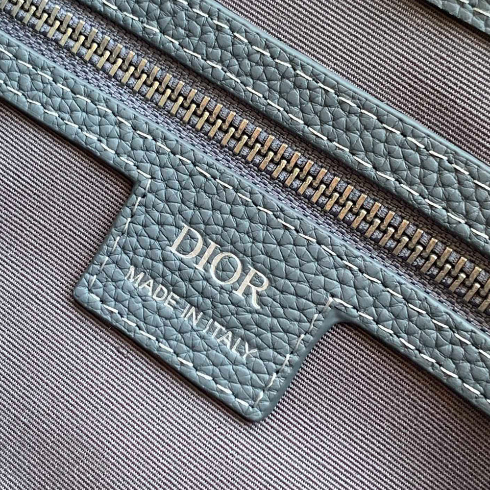 D10r Medium East-West Tote Bag