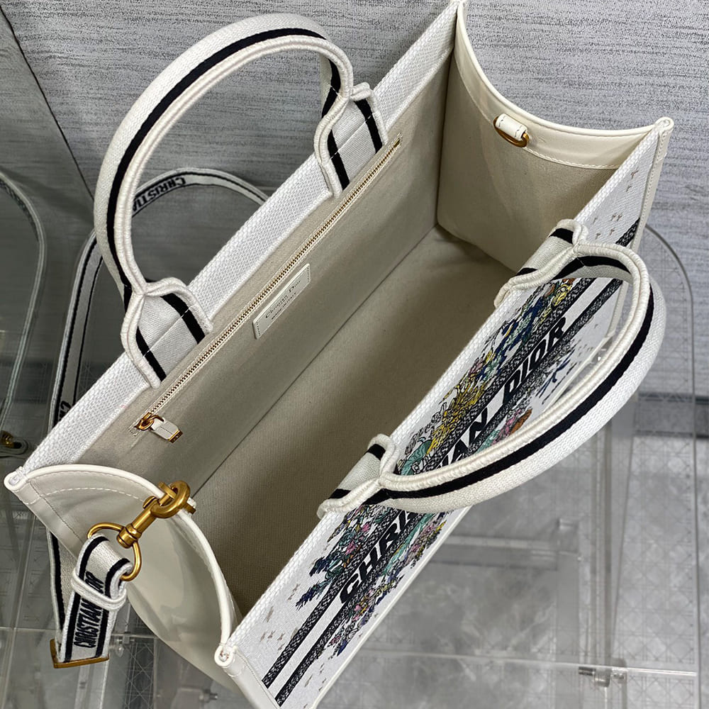D10r Lucky Medium D10r Book Tote